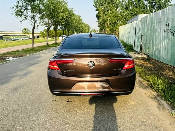 Buick LaCrosse — фото 9