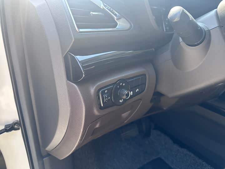 Trumpchi GS4 2016 235 T G-DCT — фото 17