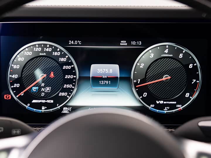 Mercedes-Benz G-Class 2022 AMG G 63 — фото 12