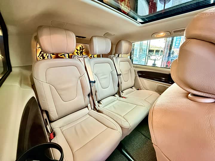 Mercedes-Benz V-Class 2016 V 260 L — фото 15