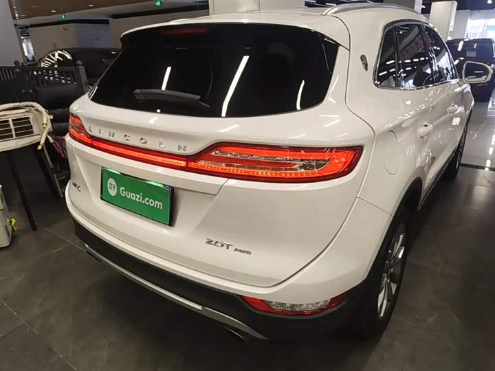 Lincoln MKC 2018 2.0 T 4 WD — фото 6
