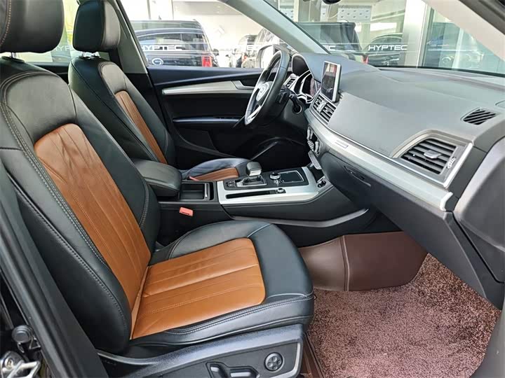 Audi Q5L 2020 40 TFSI — фото 12