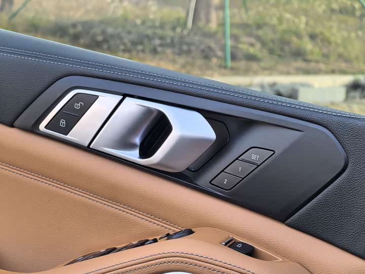 BMW X5 2020 x Drive 40i M — фото 21