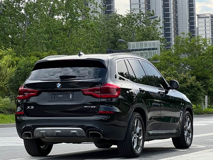 BMW X3 2019 x Drive 28i — фото 6