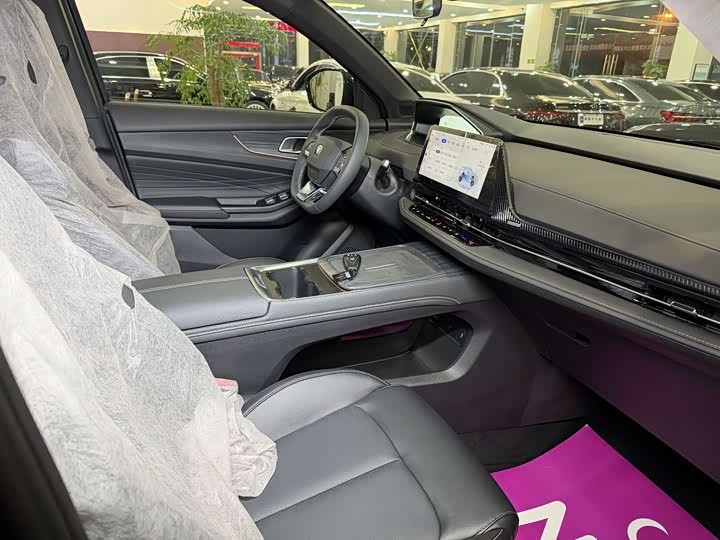 Changan CS55 PLUS PHEV 2025 125km — фото 13