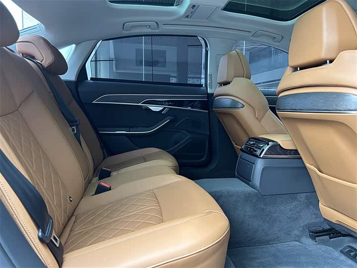 Audi A8 2023 A 8 L 50 TFSI quattro — фото 7
