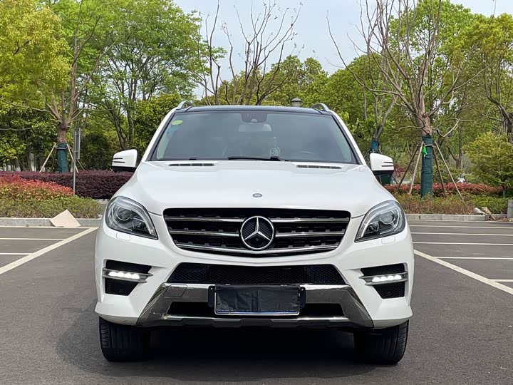 Mercedes-Benz M-Class 2014 ML 350 CDI 4 MATIC — фото 2