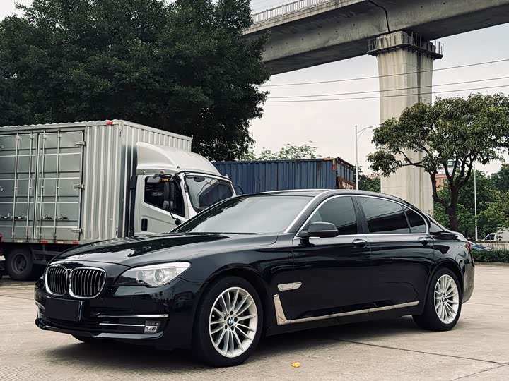 BMW 7-Series 2014 730 Li — фото 1