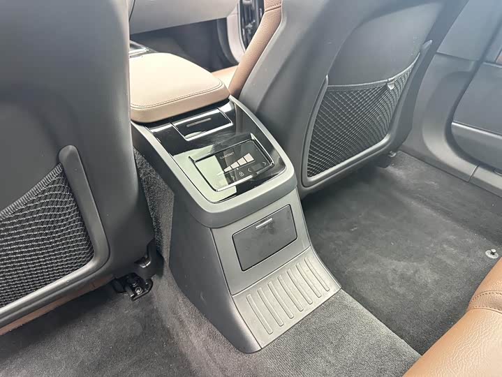 Volvo S90 Hybrid 2024 Hybrid 4 WD — фото 14