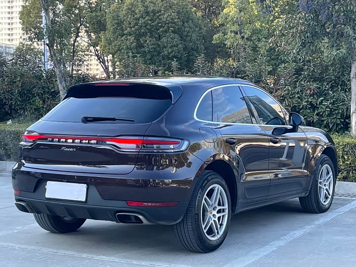 Porsche Macan 2018 Macan 2.0 T — фото 5