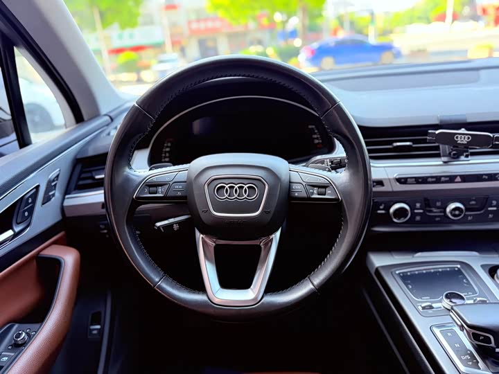 Audi Q7 2019 55 TFSI — фото 14