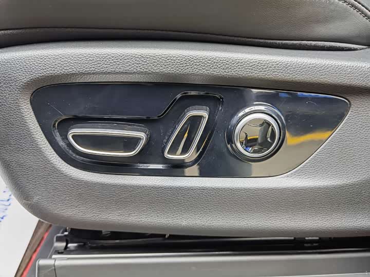 Trumpchi M8 2024 400 T — фото 15