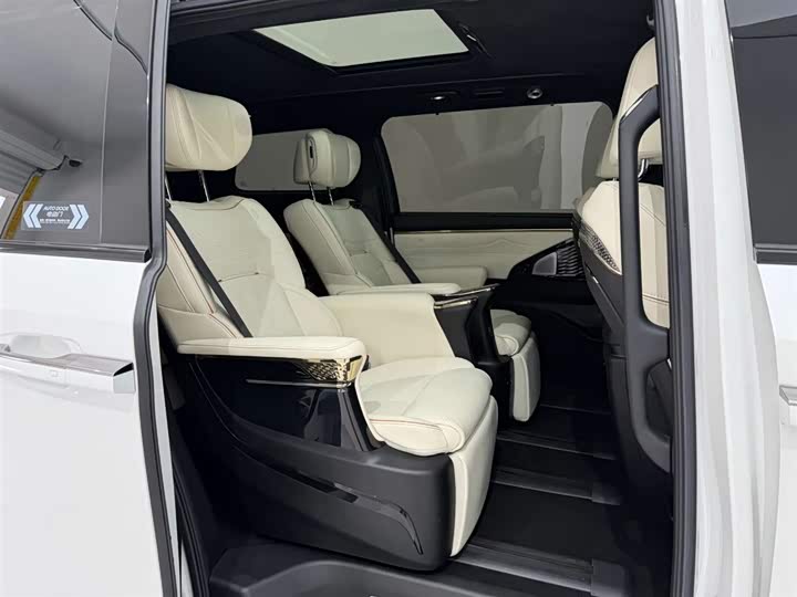 Trumpchi M8 2023 400 T — фото 21