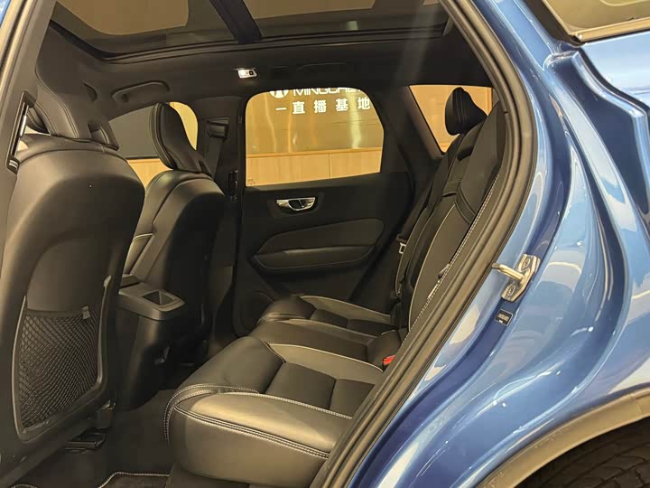 Volvo XC60 2020 T 5 4 WD — фото 11