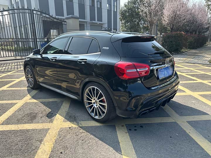 Mercedes-Benz GLA 2015 AMG GLA 45 4 MATIC — фото 5