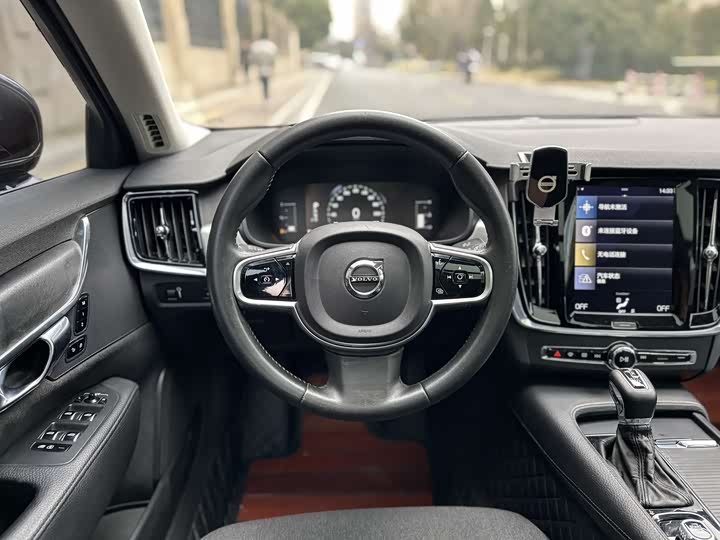Volvo S90 2017 T 4 — фото 14