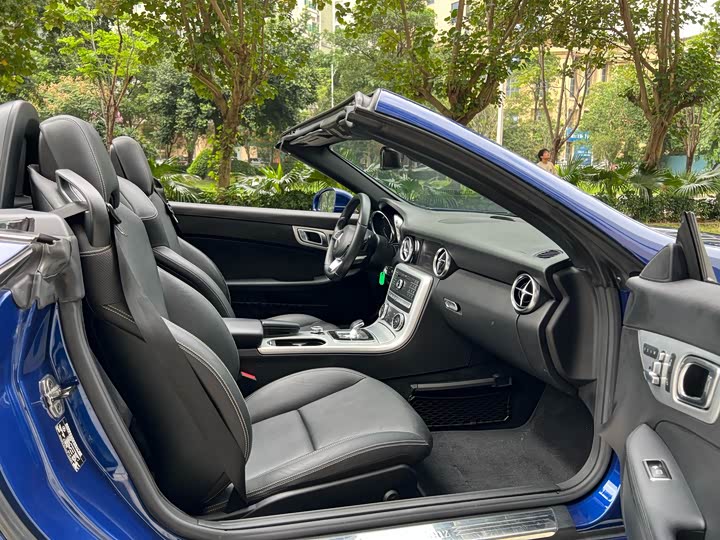 Mercedes-Benz SLC 2016 SLC 200 — фото 7