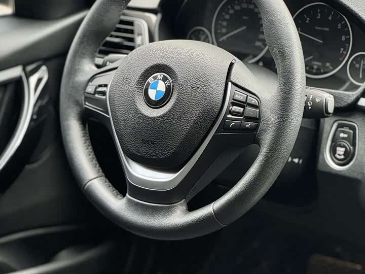 BMW 3 Series 320Li стиль — фото 5