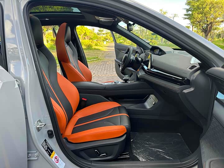 Changan UNI-V 2024 1.5 T Sport — фото 15