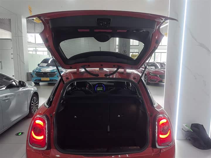 MINI Hatch — фото 19