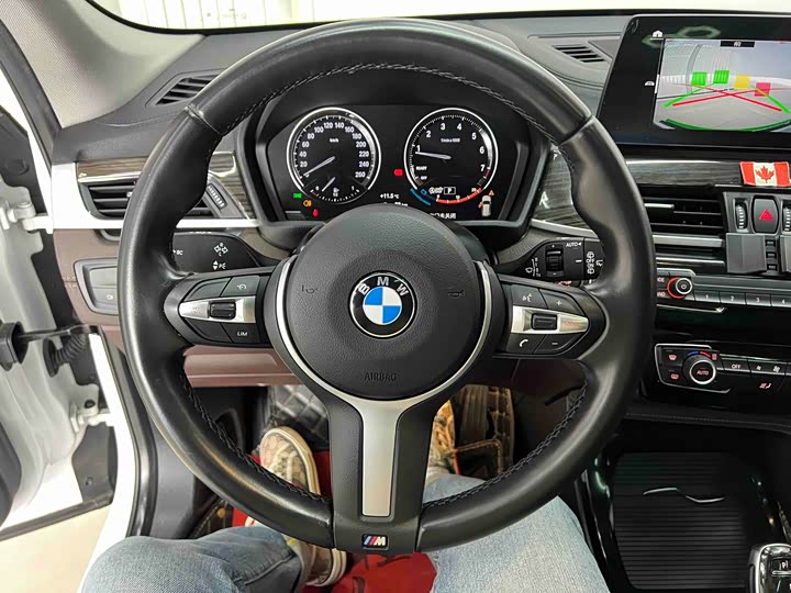 BMW X1 2022 x Drive 25 Li — фото 12
