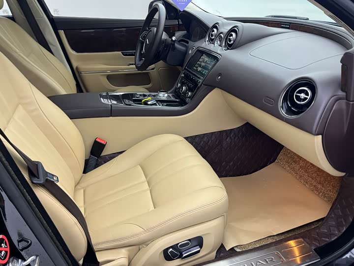 Jaguar XJ 2015 XJL 3.0 SC 2 WD — фото 6