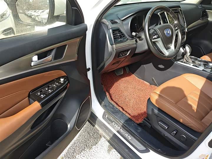 Changan CS95 2017 2.0 T 2 WD — фото 16