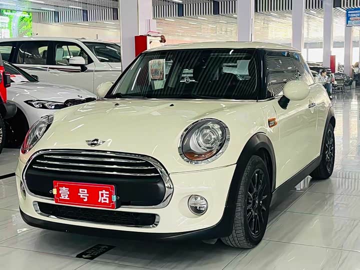 MINI Hatch — фото 1