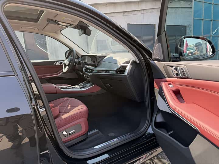 BMW X5 2025 x Drive 30 Li M — фото 13
