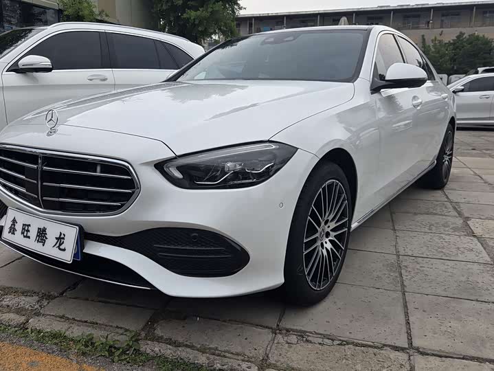 Mercedes-Benz C-Class 2023 C 260 L — фото 1