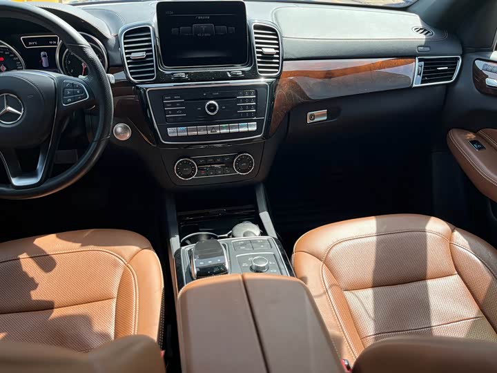 Mercedes-Benz GLS 2018 GLS 400 4 MATICLuxury — фото 19