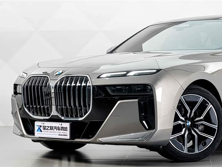 BMW 7 Series 735Li M спортпакет — фото 3