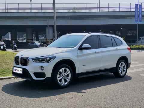 BMW X1 2016 s Drive 18 Li — фото 12