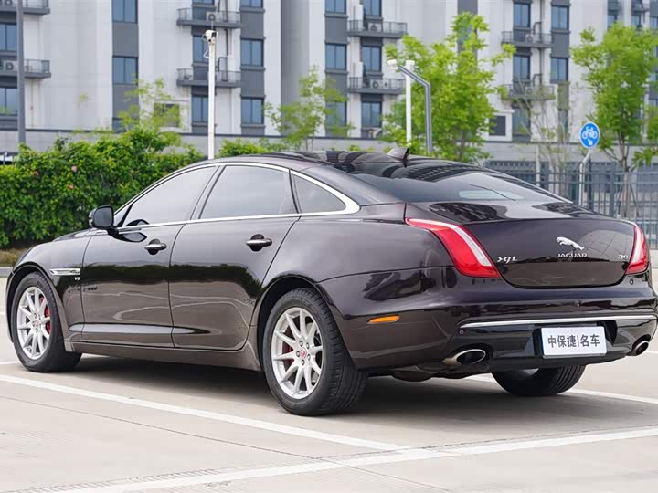 Jaguar XJ 2016 XJL 3.0 SC 2 WD — фото 26