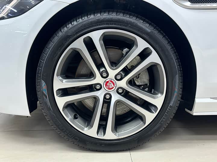 Jaguar XEL 2021 2.0 T 250 PS R-DYNAMIC S — фото 22