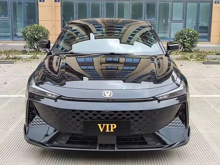 Changan UNI-V 2025 1.5 T 500 Bar Sport