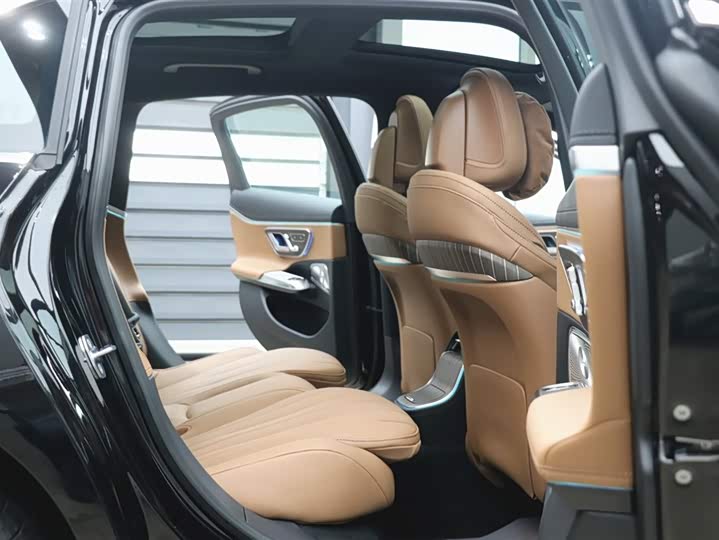 Mercedes-Benz E-Class 2026 E 300 L Luxury — фото 23
