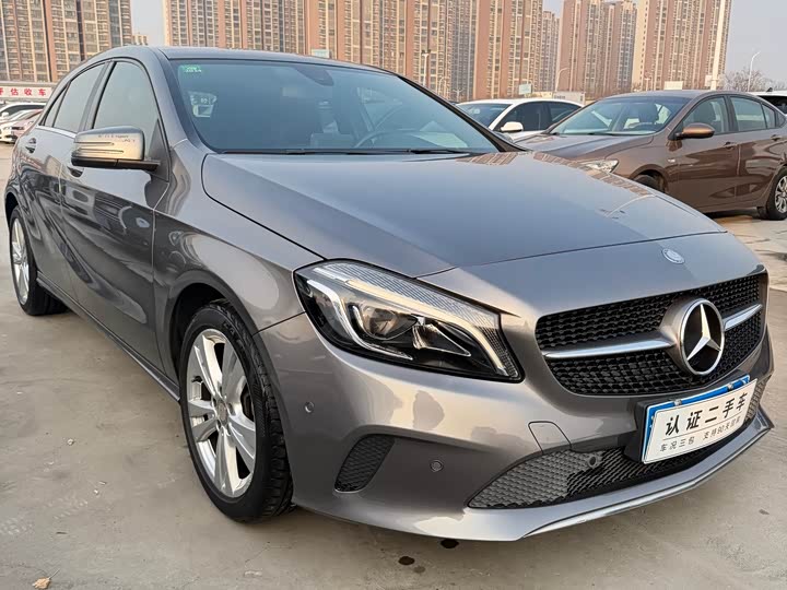 Mercedes-Benz A-Class 2017 A 200 — фото 3