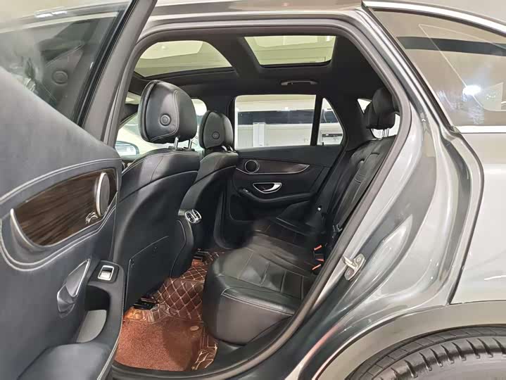 Mercedes-Benz GLC 260 4MATIC люкс — фото 9