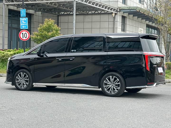 Trumpchi M8 2024 400 T — фото 16