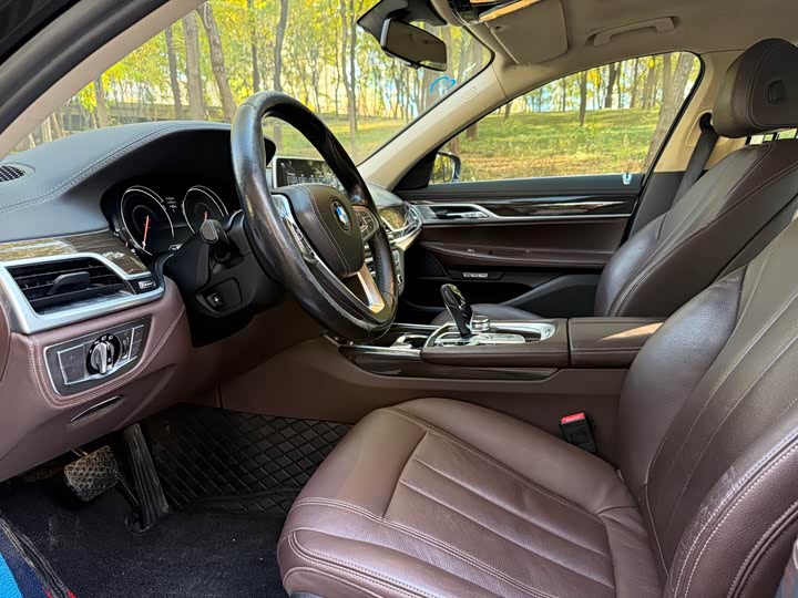 BMW 7-Series 2016 730 Li Leading — фото 8