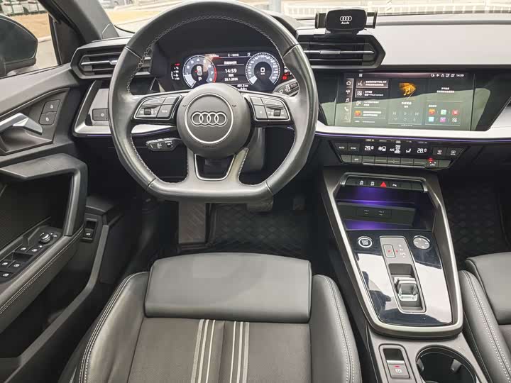 Audi A3 2024 A 3 L Limousine 35 TFSI Sport — фото 6