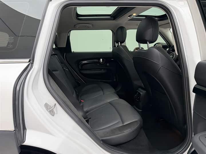 MINI Clubman — фото 20