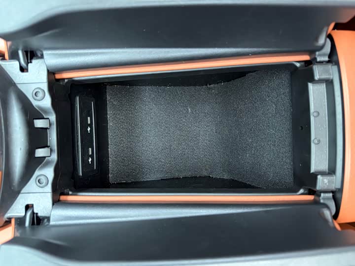 Mercedes-Benz CLS 2023 CLS 300 Luxury — фото 13