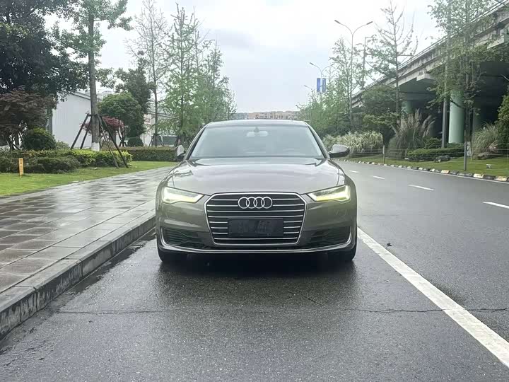 Audi A6L TFSI комфорт — фото 2