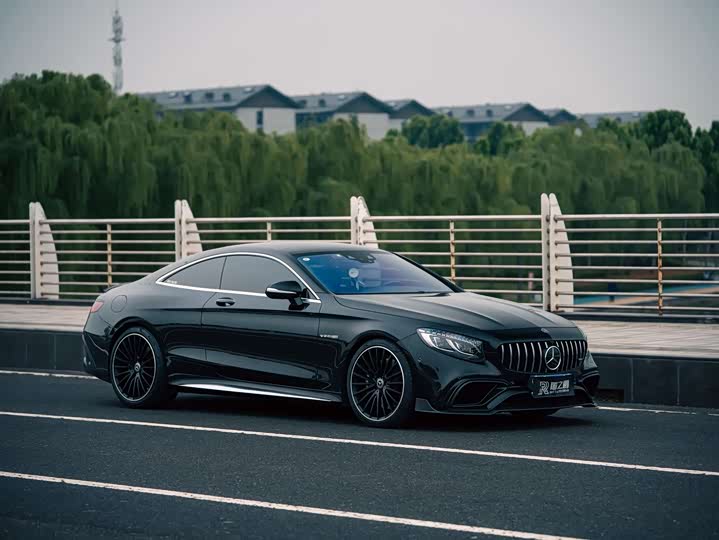 Mercedes-Benz S-Class 2018 AMG S 63 4 MATIC+ Coupe — фото 2