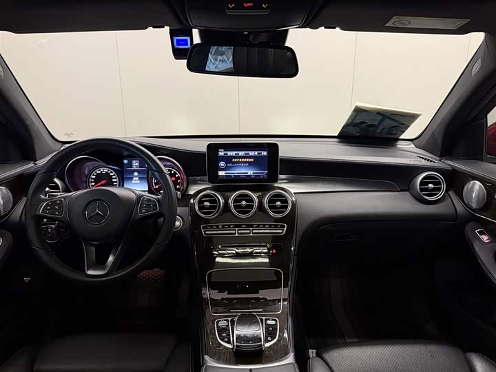 Mercedes-Benz GLC 2018 GLC 260 4 MATIC Luxury — фото 13