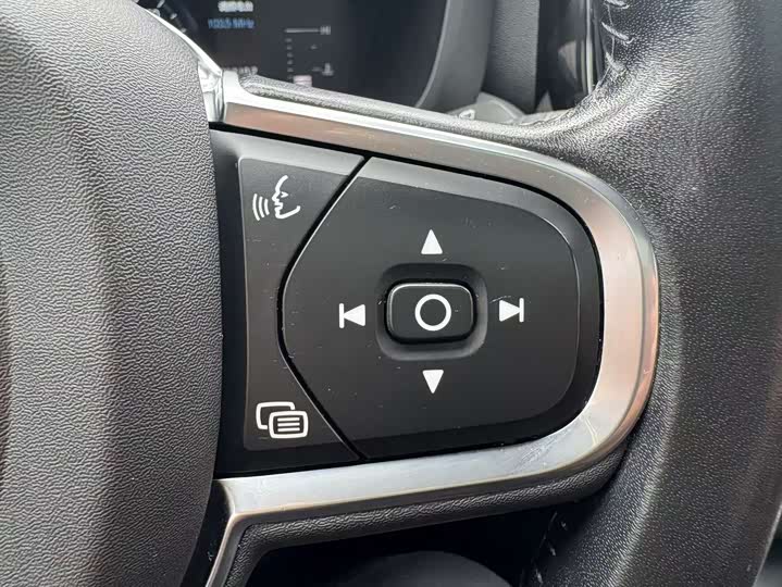 Volvo XC60 2021 T 5 4 WD — фото 34