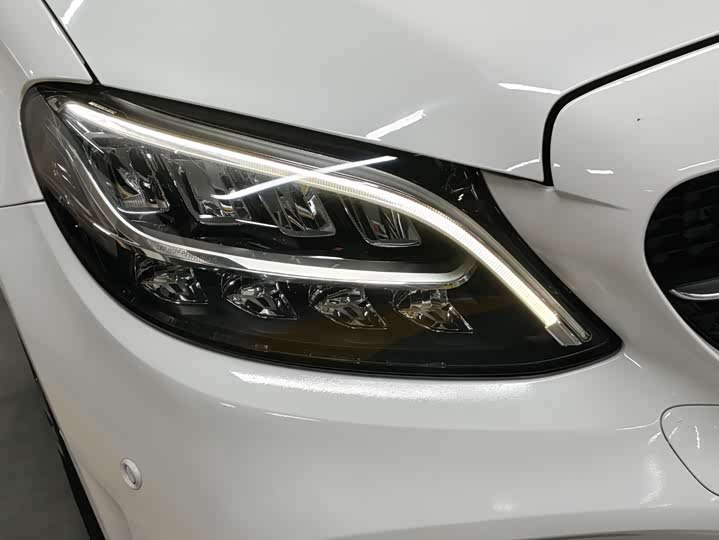 Mercedes-Benz C-Class C 260 L — фото 18