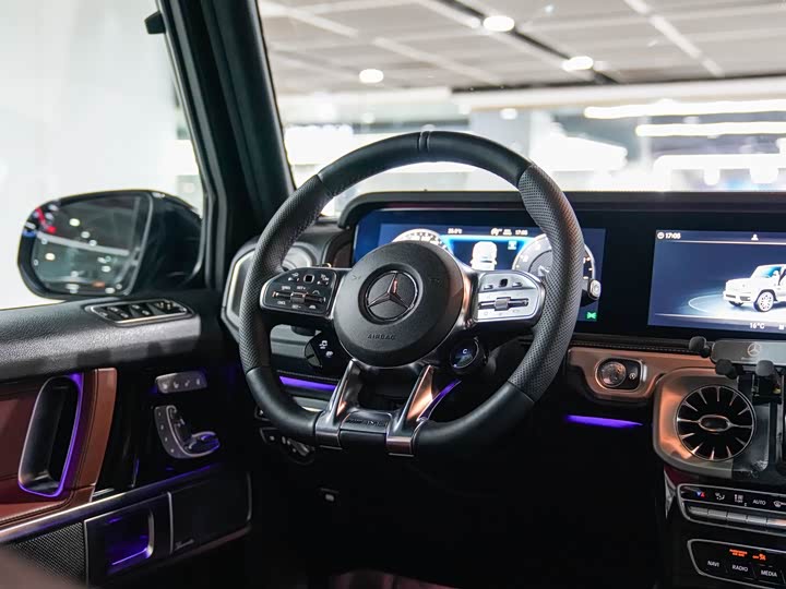 Mercedes-Benz G-Class 2019 AMG G 63 — фото 16